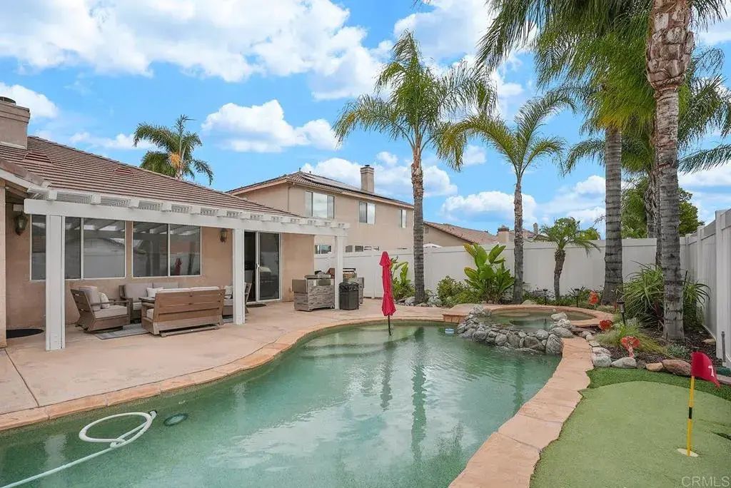 32151 Beaulieu Rd, Winchester