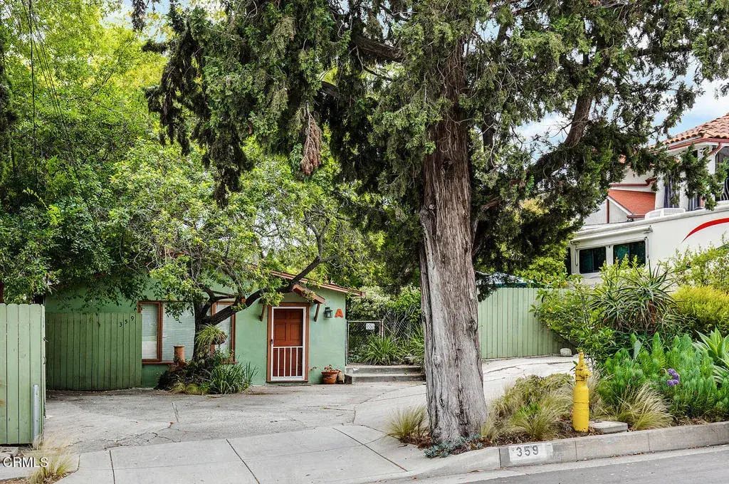 359 N Lima Street, Sierra Madre