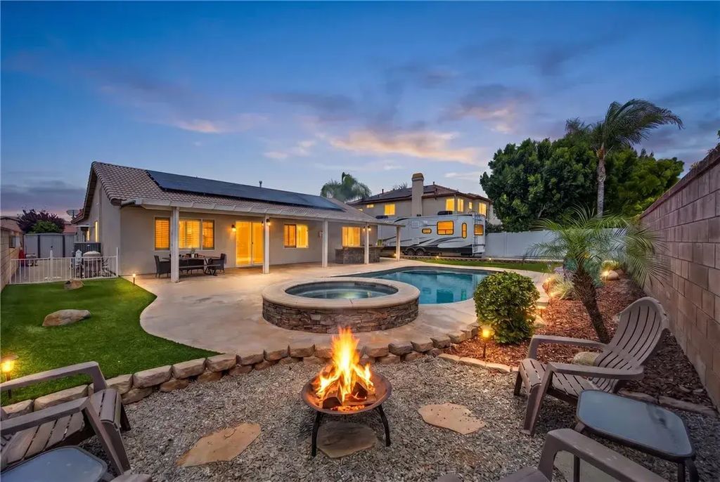 12843 Tarragon Way, Riverside