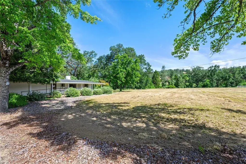 11997 Riata Road, Lower Lake