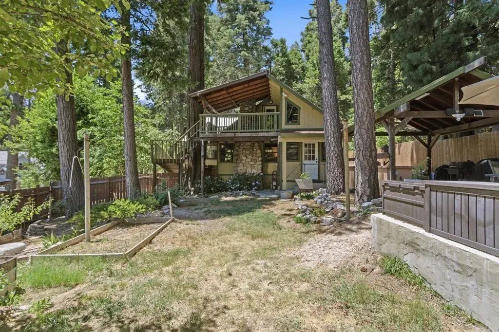 1148 Saturn Way, Crestline