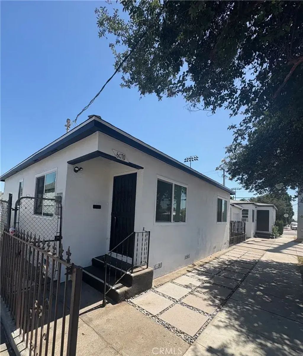 6070 Fishburn Ave., Huntington Park