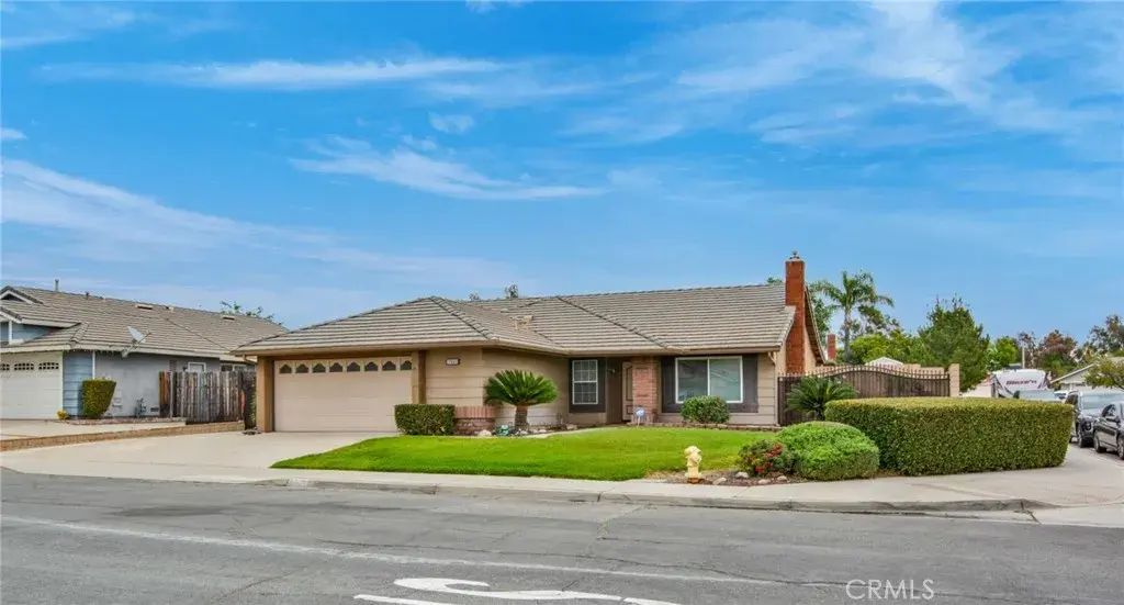 7551 Poppy, Fontana