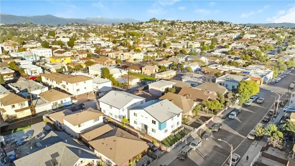 2437-2439 Malabar Street, Los Angeles