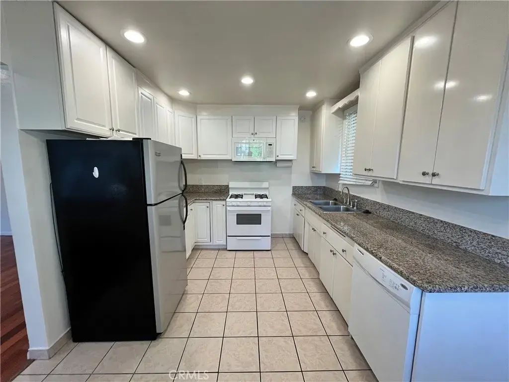 11901 W Washington, Los Angeles