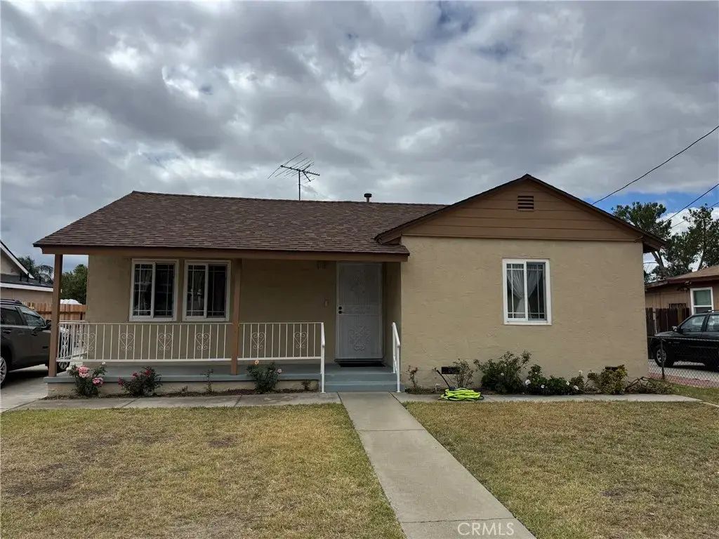 16363 Mallory, Fontana