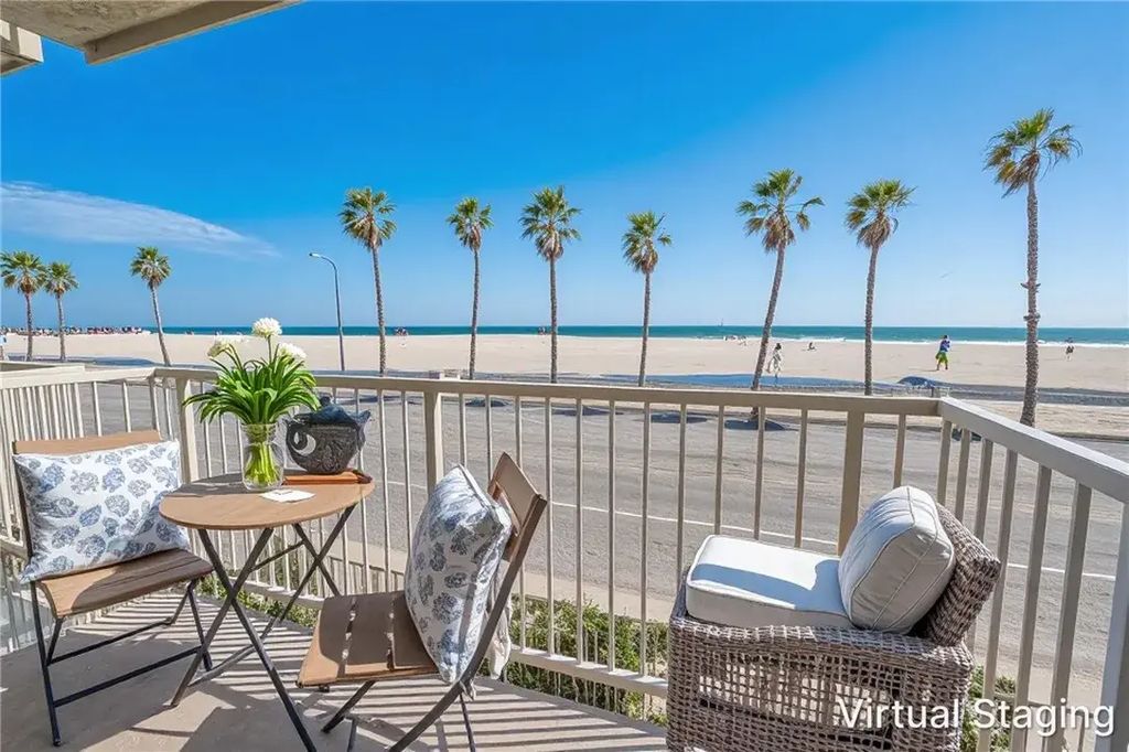 228 E Surfside Drive, Port Hueneme