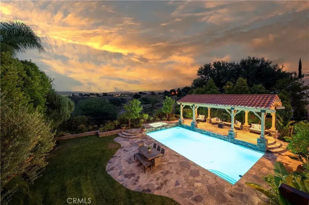 24705 Tiburon, Valencia