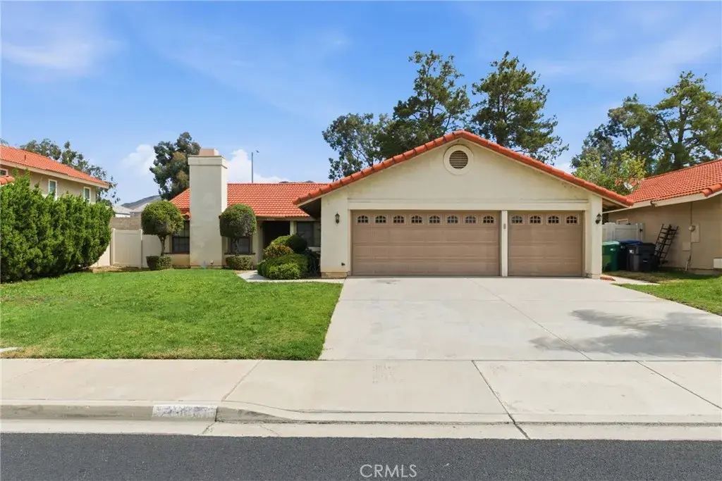 23886 Pine Field, Moreno Valley