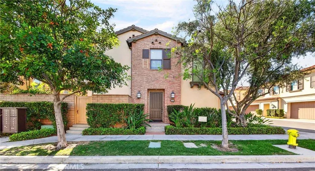 245 Rodeo, Irvine