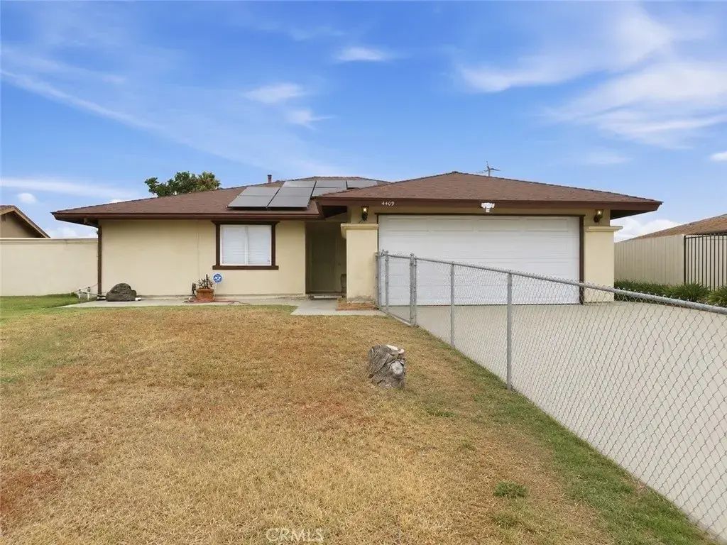 4409 Challen Avenue, Riverside