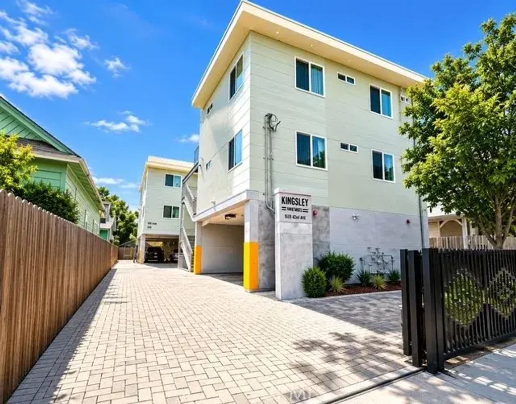 1127 S Kingsley 1/2, Los Angeles