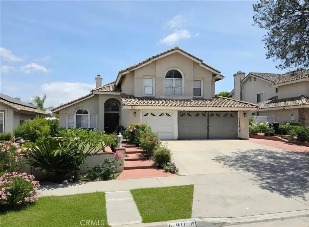 911 Homestead Road, Corona