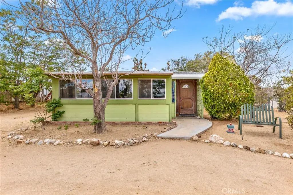 7526 Palm, Yucca Valley
