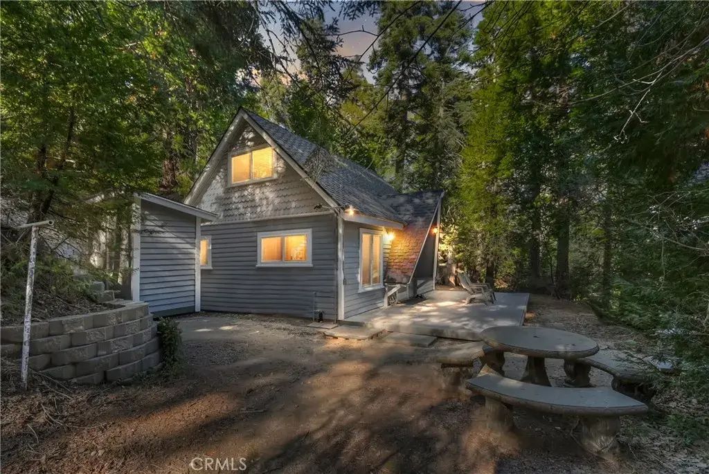 28999 Cedar Terrace, Cedar Glen