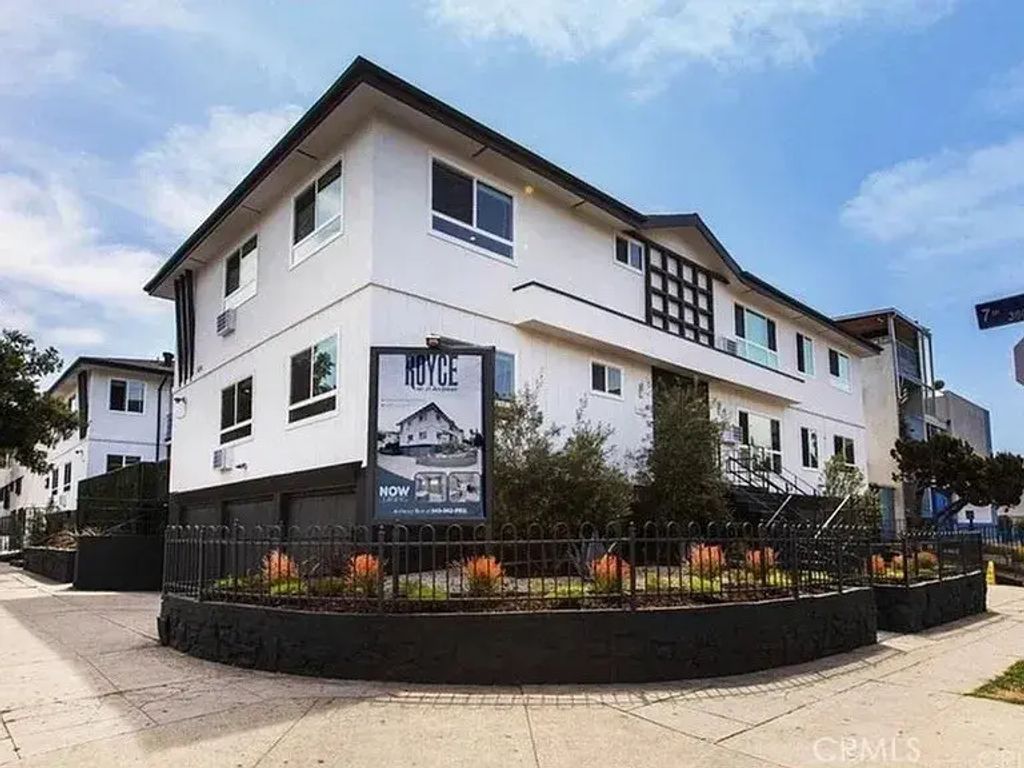 702 S St Andrews Place 7, Los Angeles