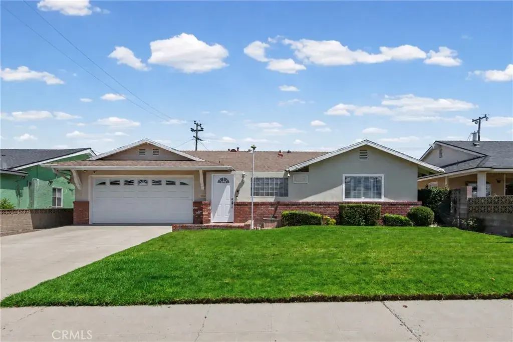 907 E Evergreen Ave, Santa Maria