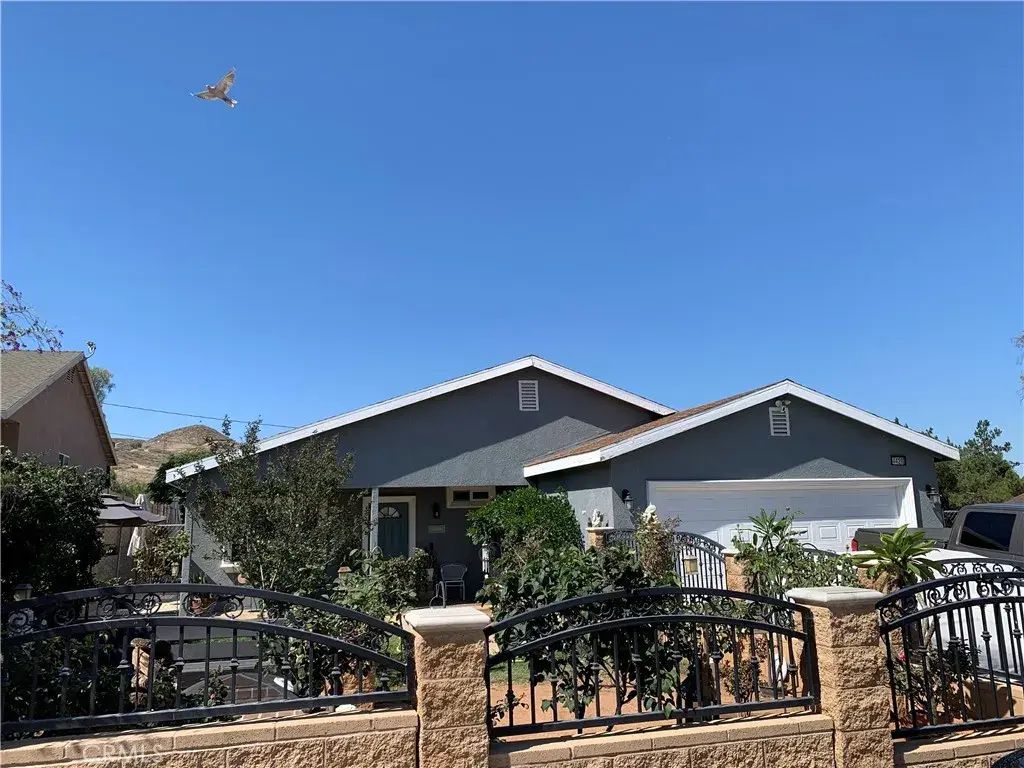 4428 Fairbanks Avenue, Jurupa Valley