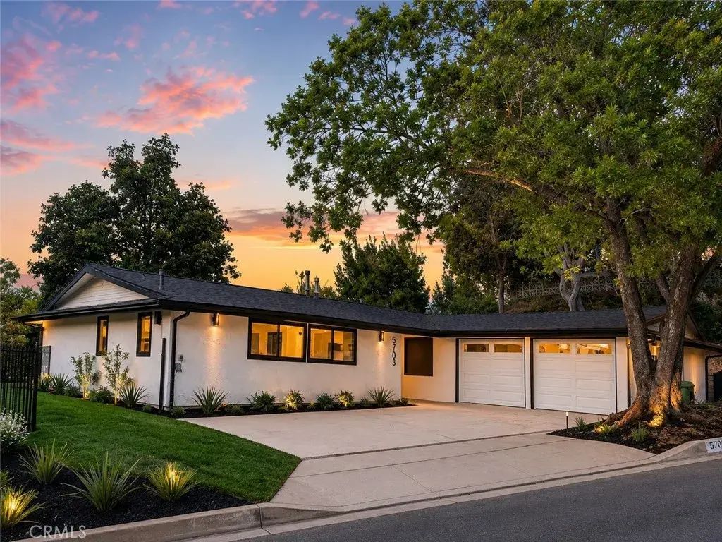 5703 Mcdonie, Woodland Hills