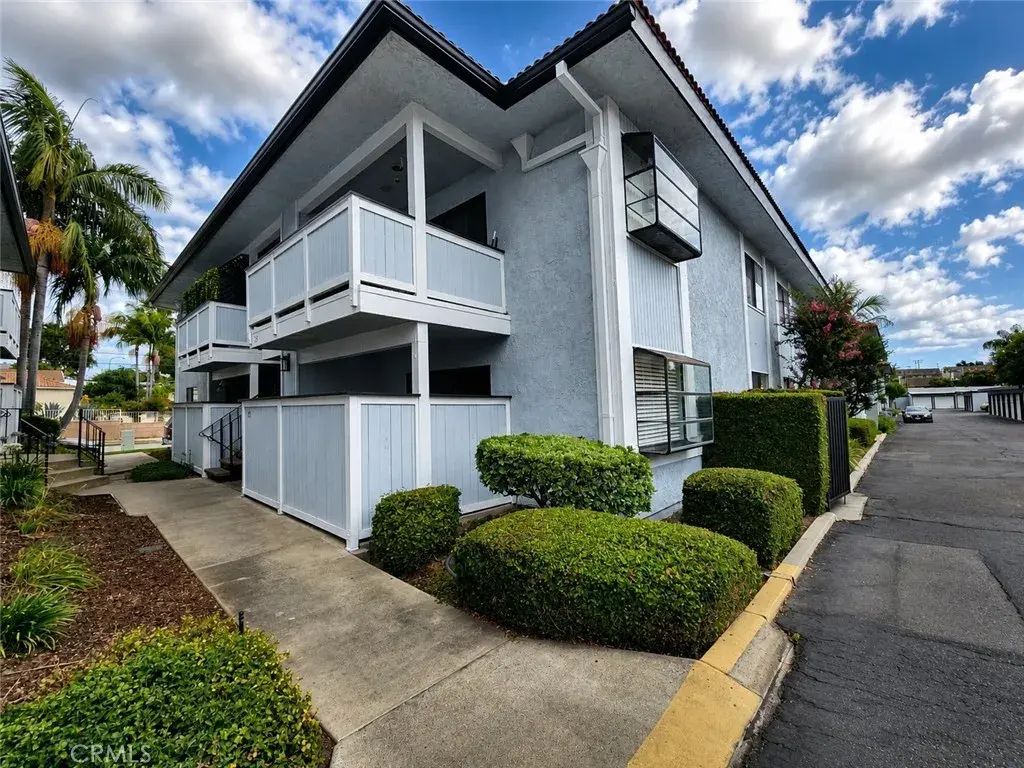 131 S Poplar Ave 26, Brea