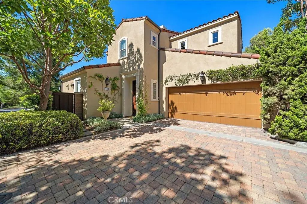 61 Shade Tree, Irvine