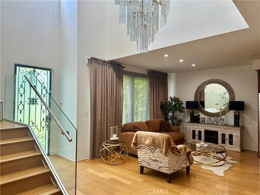 14721 Valley Vista, Sherman Oaks