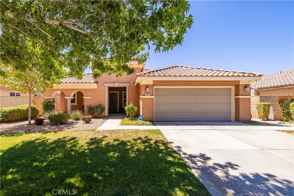 3124 E Newgrove, Lancaster