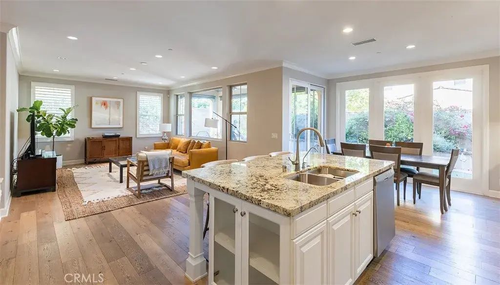 70 Somerton, Irvine