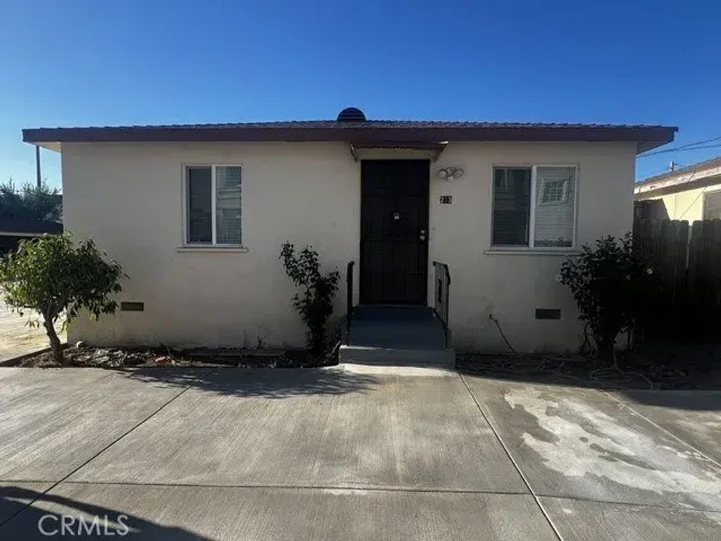 213 N Alhambra Avenue, Monterey Park