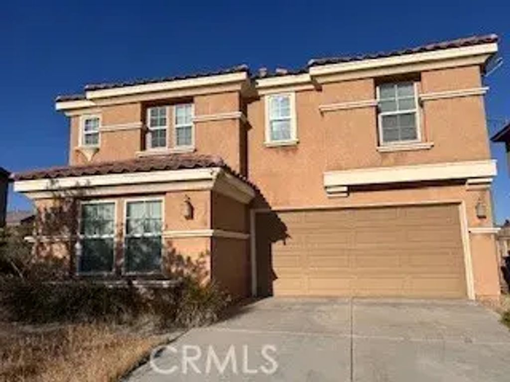 16915 Grand Triassic Lane, Victorville
