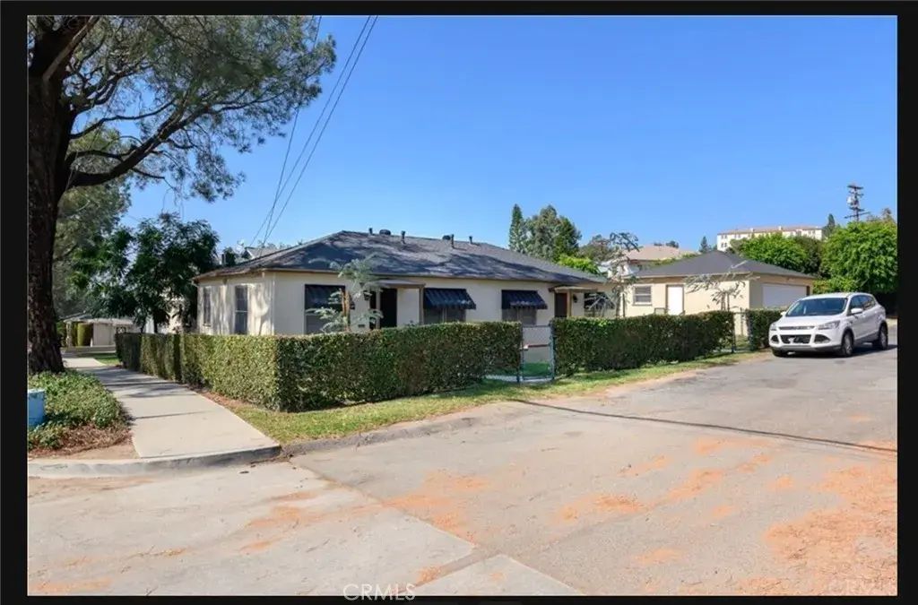 13759 Penn Street, Whittier