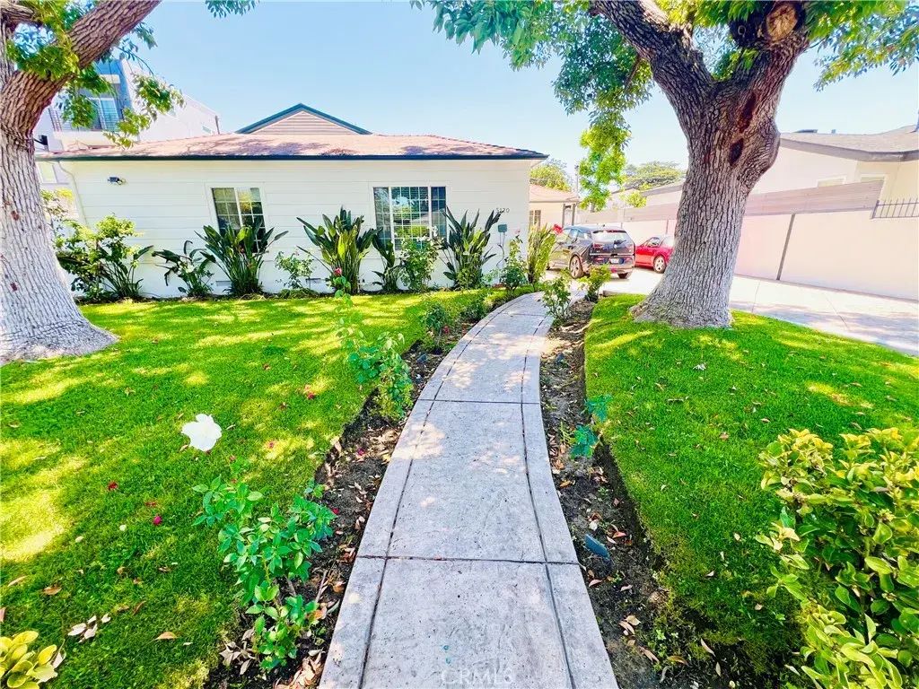 5118 Riverton Avenue, North Hollywood