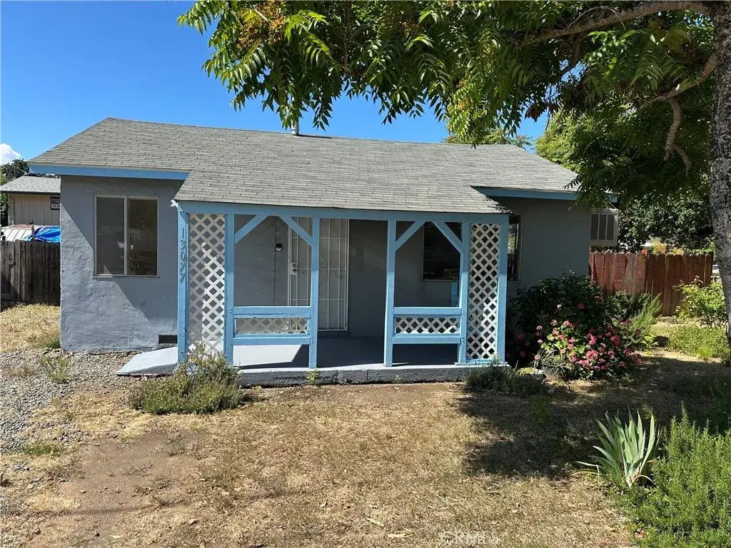 13077 1st, Clearlake Oaks