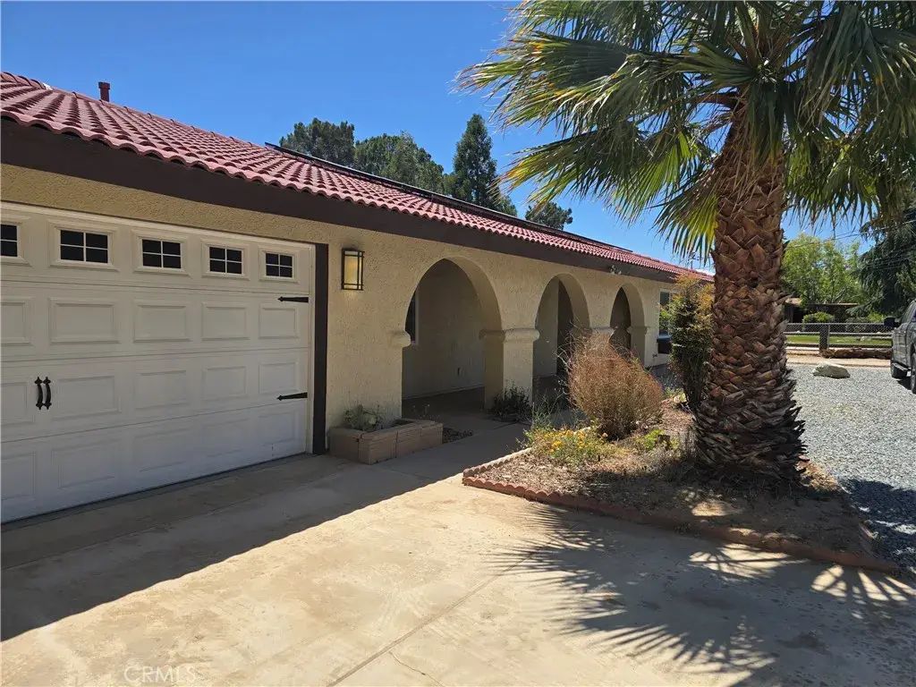 7215 Lyons 3, Hesperia