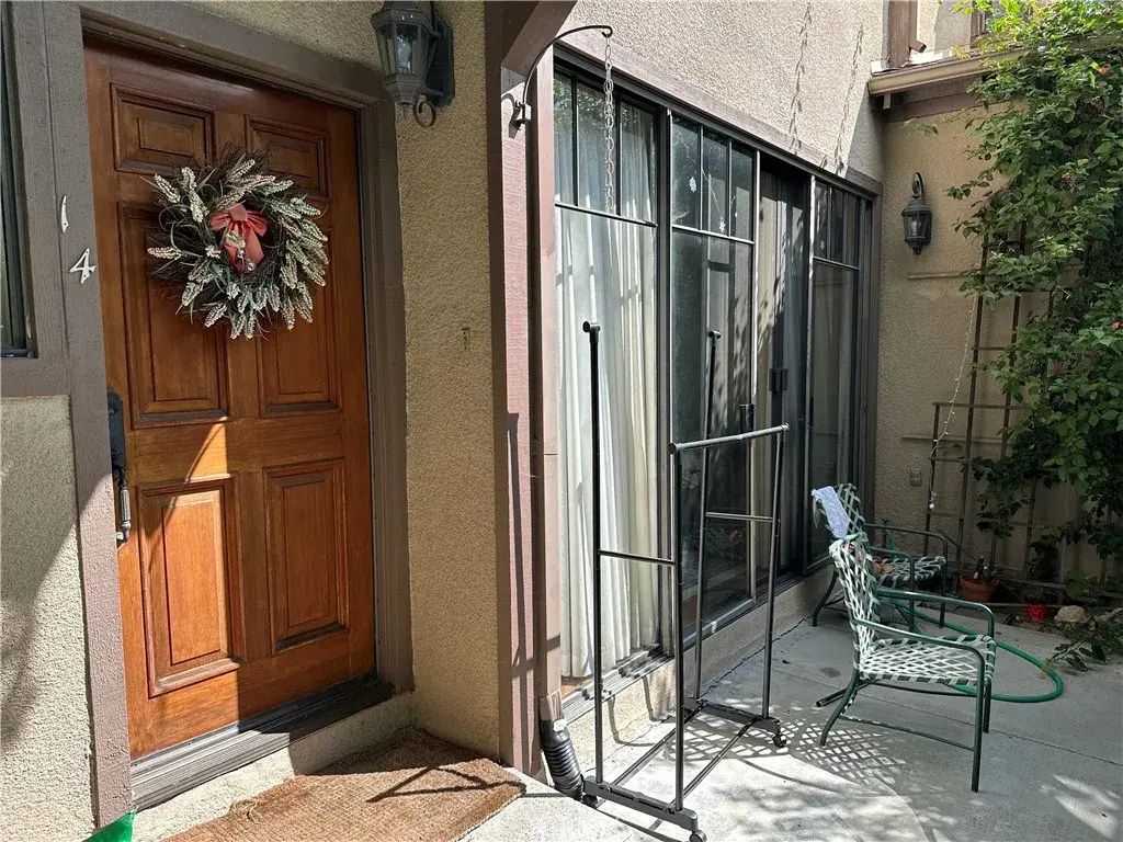 832 Magnolia Avenue 14, Pasadena