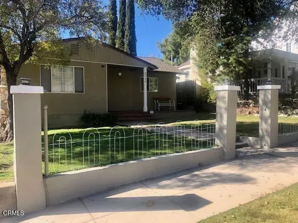 2136 Crescent Avenue, Montrose
