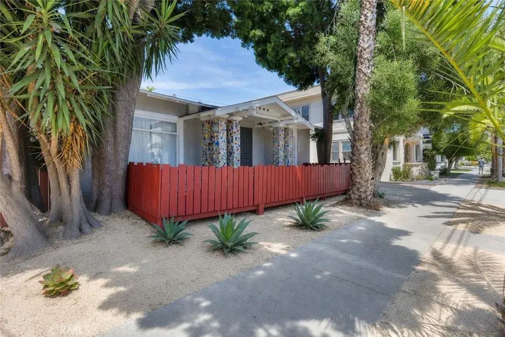 955 E 2nd, Long Beach