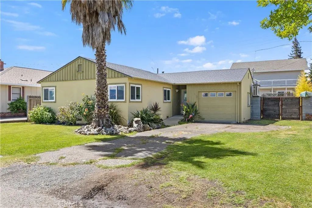 15 Lupoyoma, Lakeport