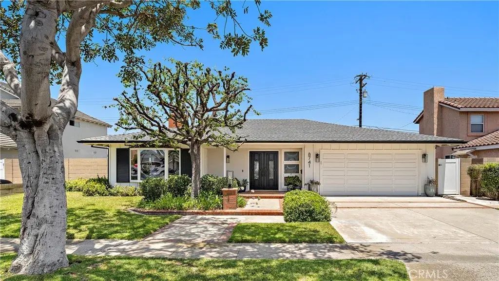 8741 La Roca Avenue, Fountain Valley