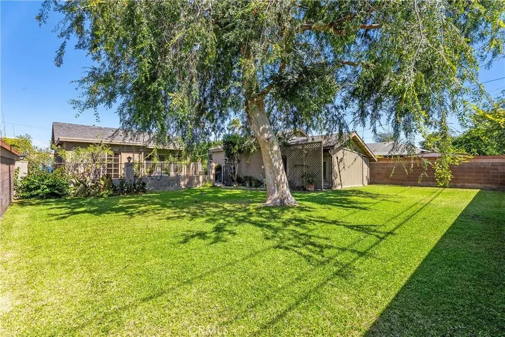 14531 Jefferson, Midway City