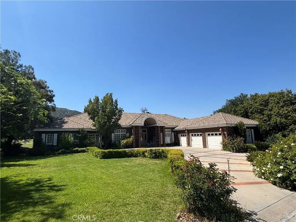 38261 Shoal Creek Dr, Murrieta