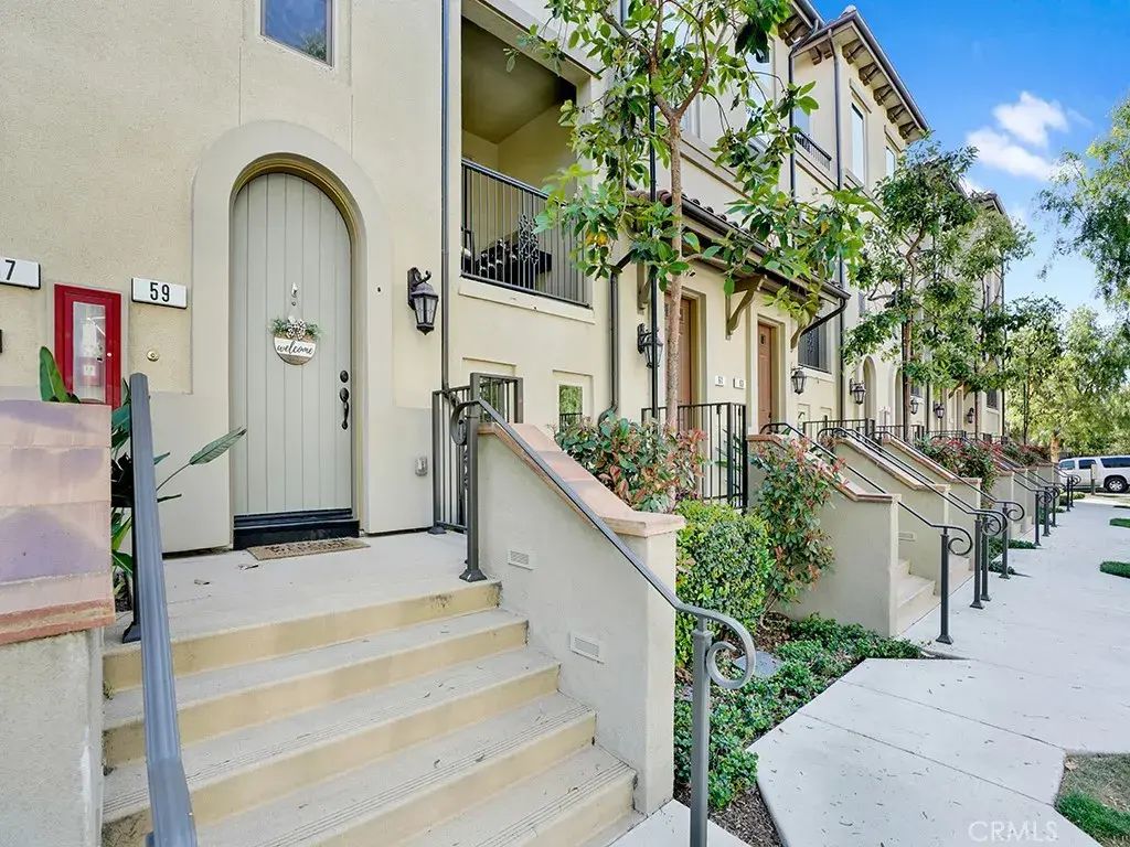 59 Plateau, Irvine