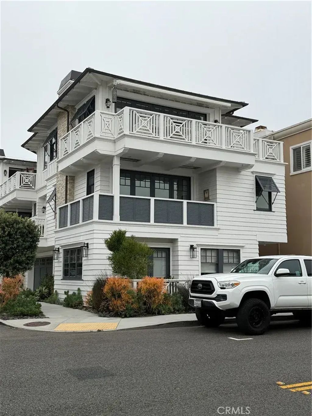 300 7th, Manhattan Beach