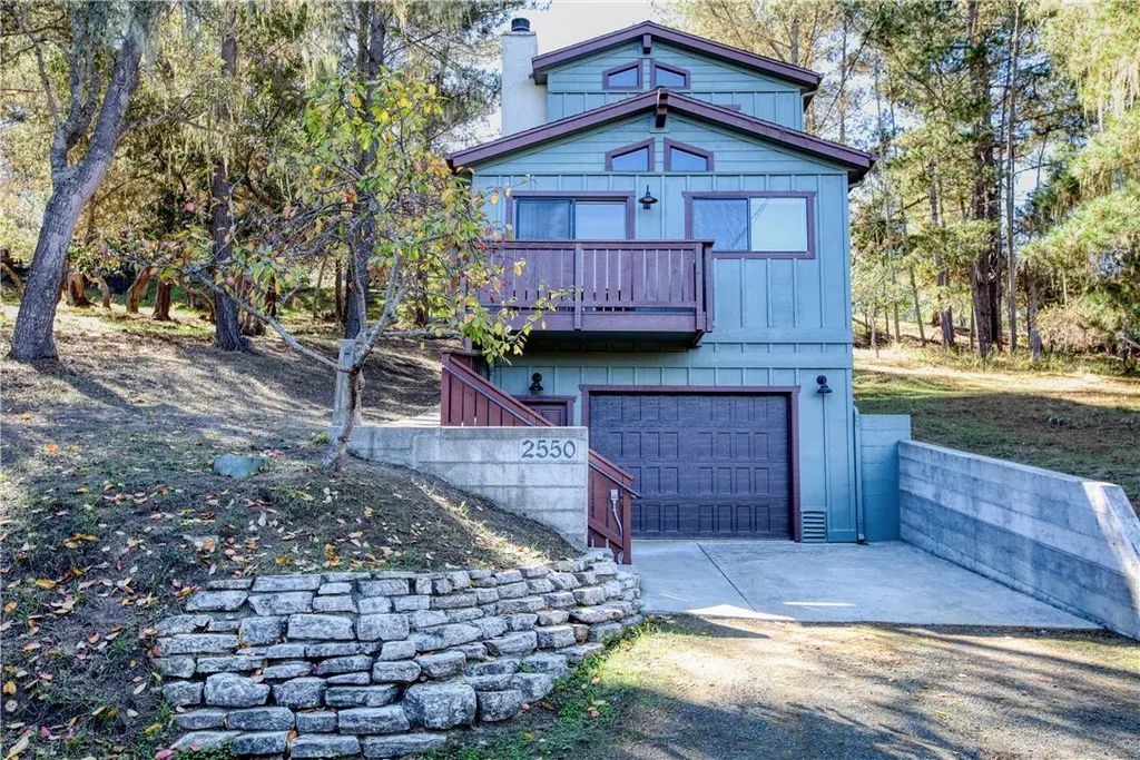2550 Emerson Road, Cambria