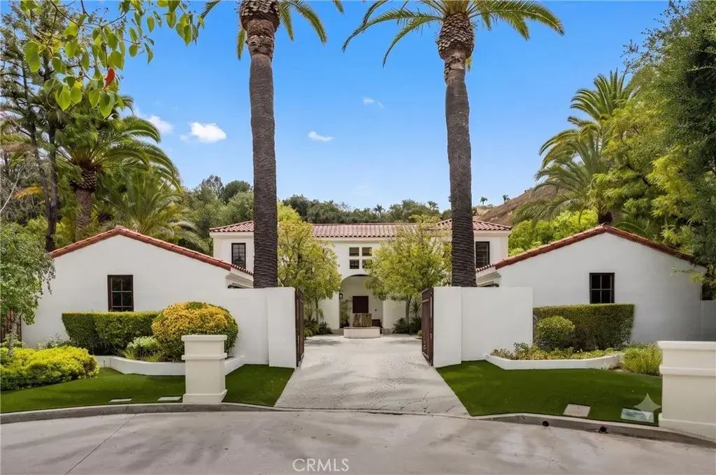 23921 Park Granada, Calabasas