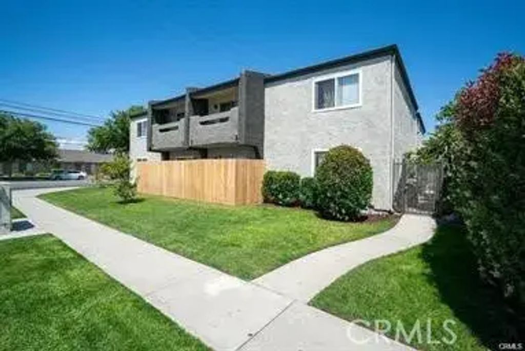8100 Cerritos, Stanton