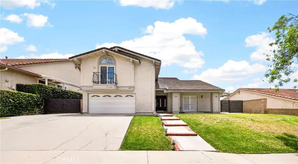 2540 Royale, Fullerton