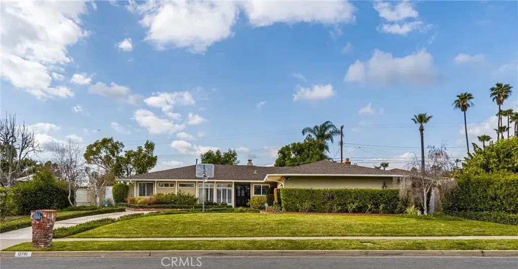 12791 Brittany Woods Drive, North Tustin