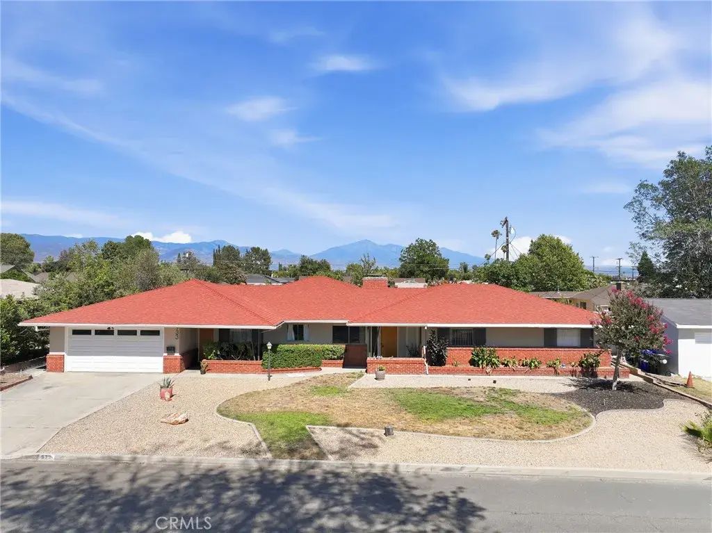 933 N Pine, Rialto