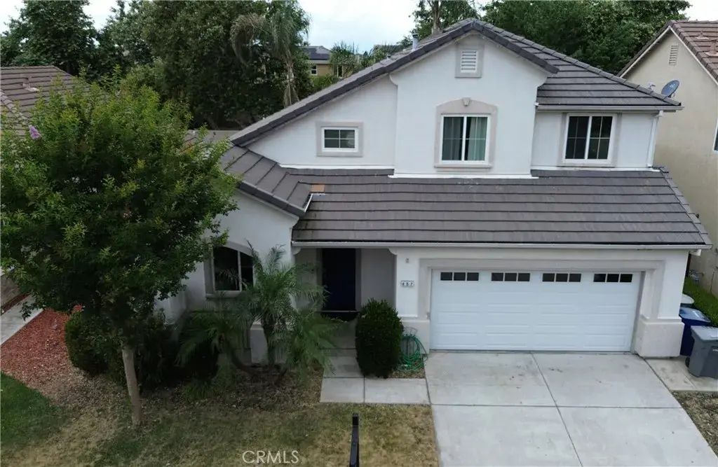457 Petunia Court, Merced
